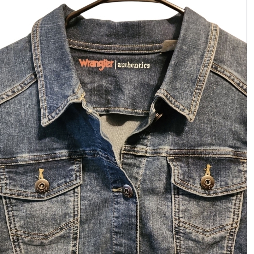 Wrangler Authentics Womens Denim Jean Jacket Blue Size X-Large Button Up Stretch - Picture 2 of 9